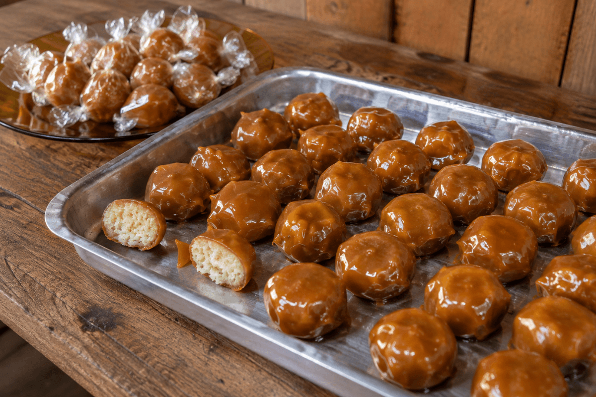 Bala de coco caramelizada