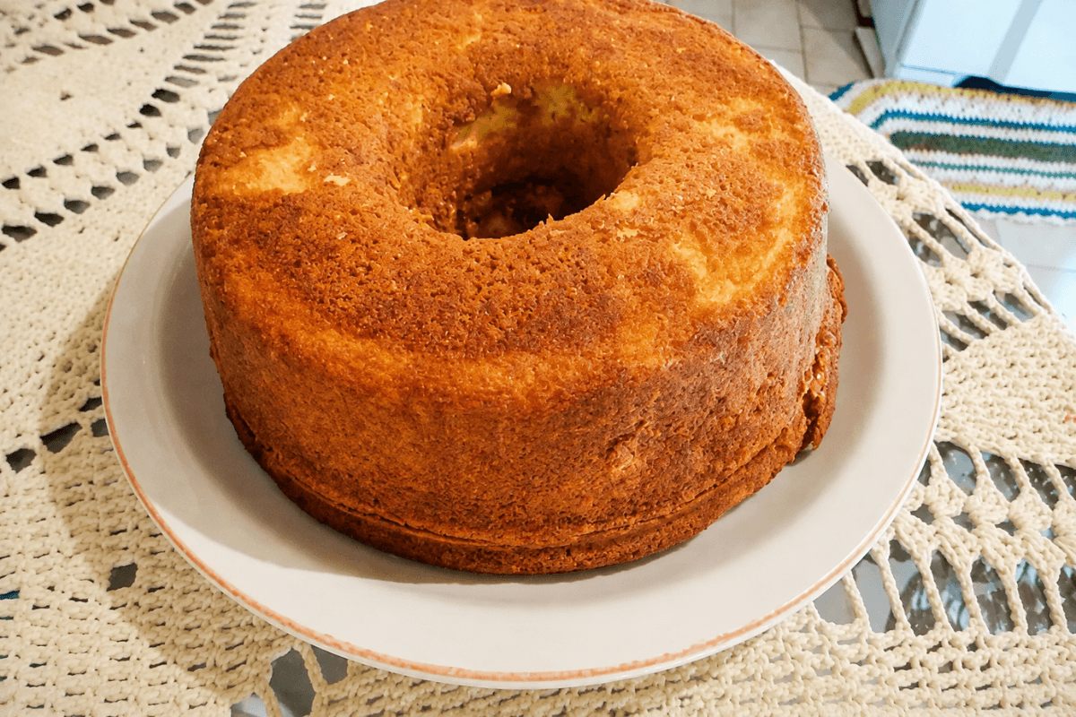 Bolo pão-de-ló tradicional